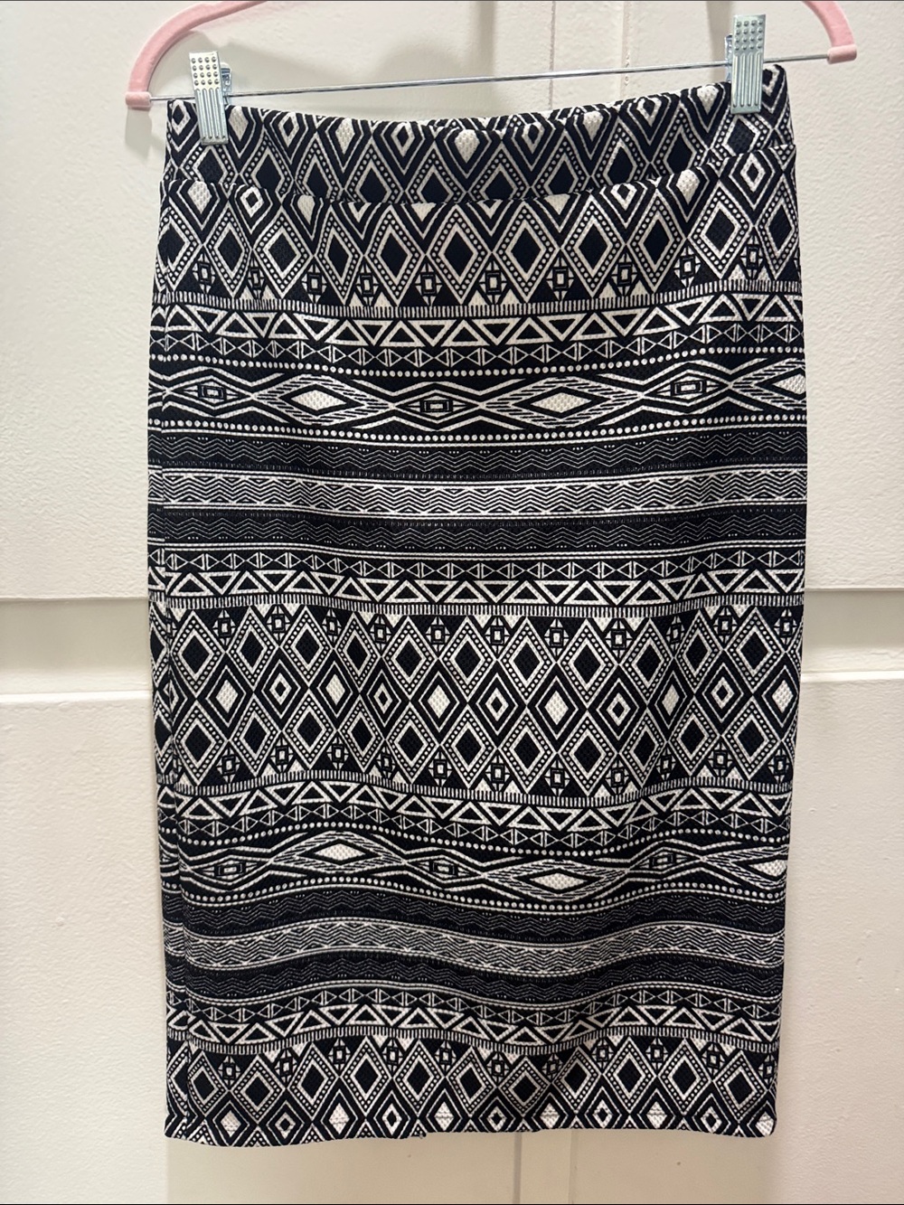 Black & White Geometric Pencil Skirt - Women